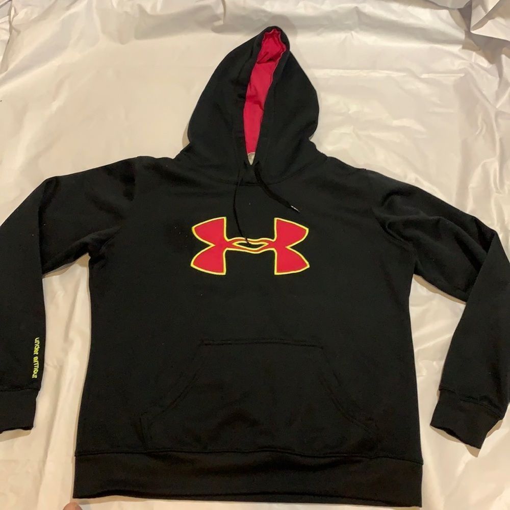 Under Armour Women Hoodie Size Medium